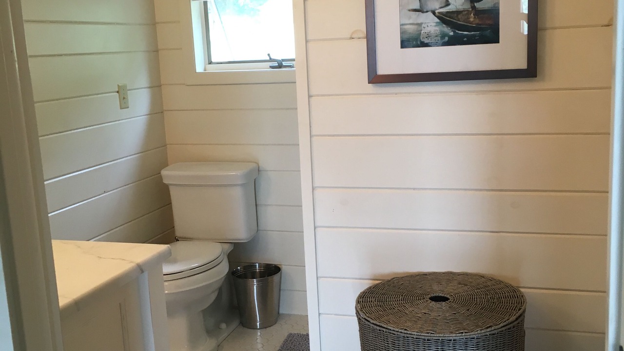 Photo of Bathroom in Town of Putnam