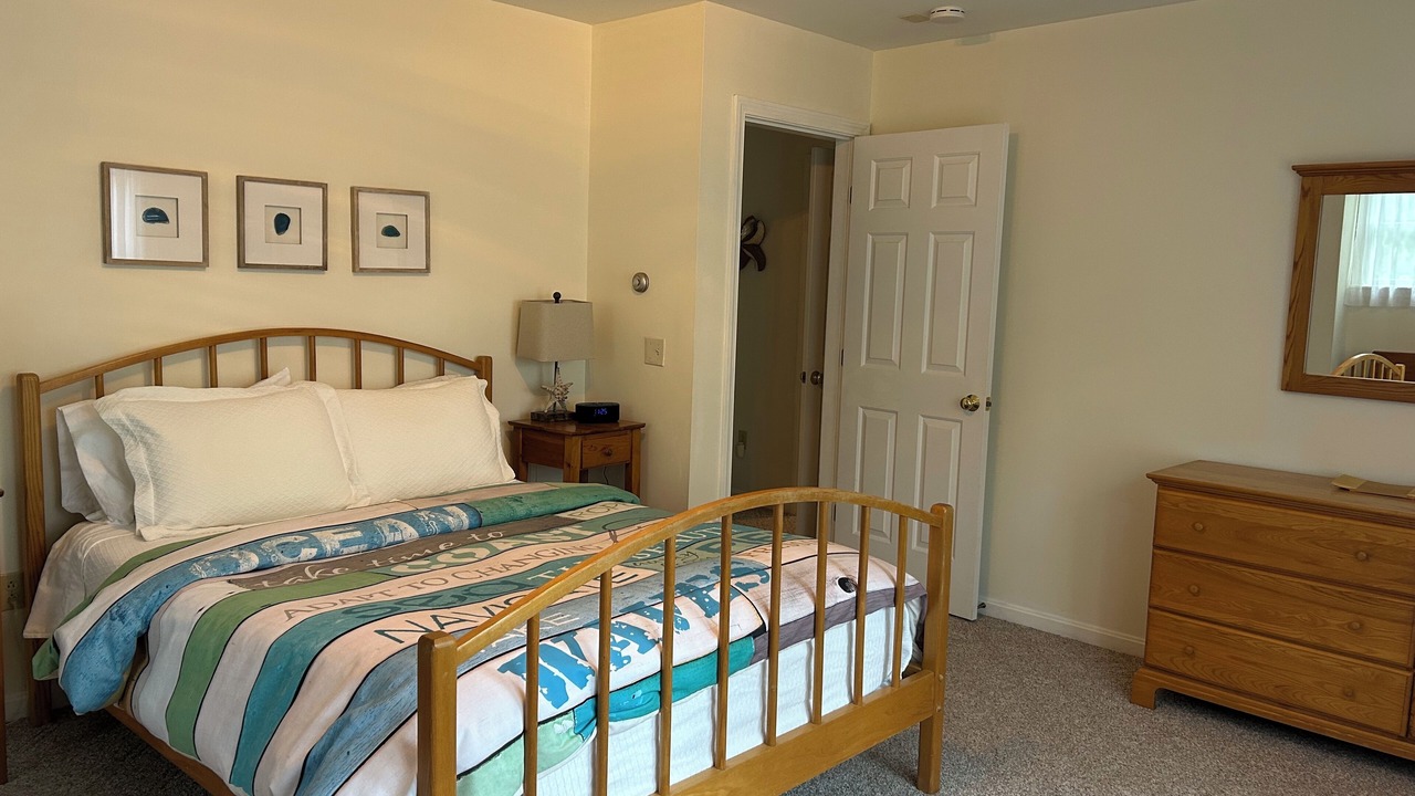 Photo of Bedroom in Hall Quarry