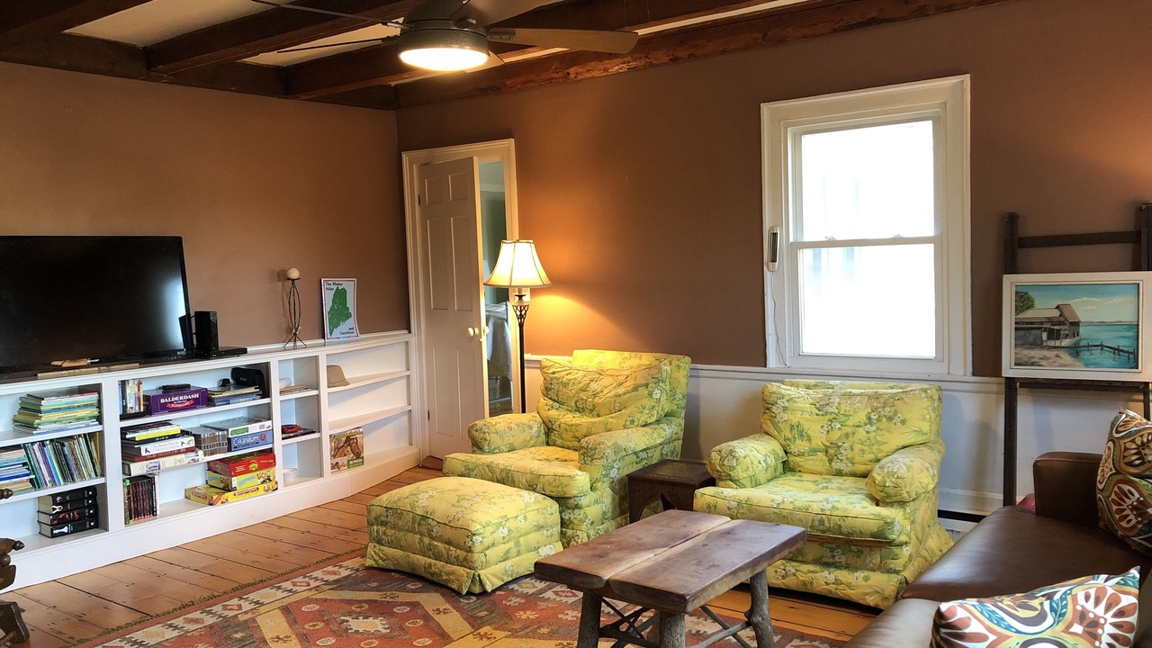 Photo of Livingroom in Sandy Point