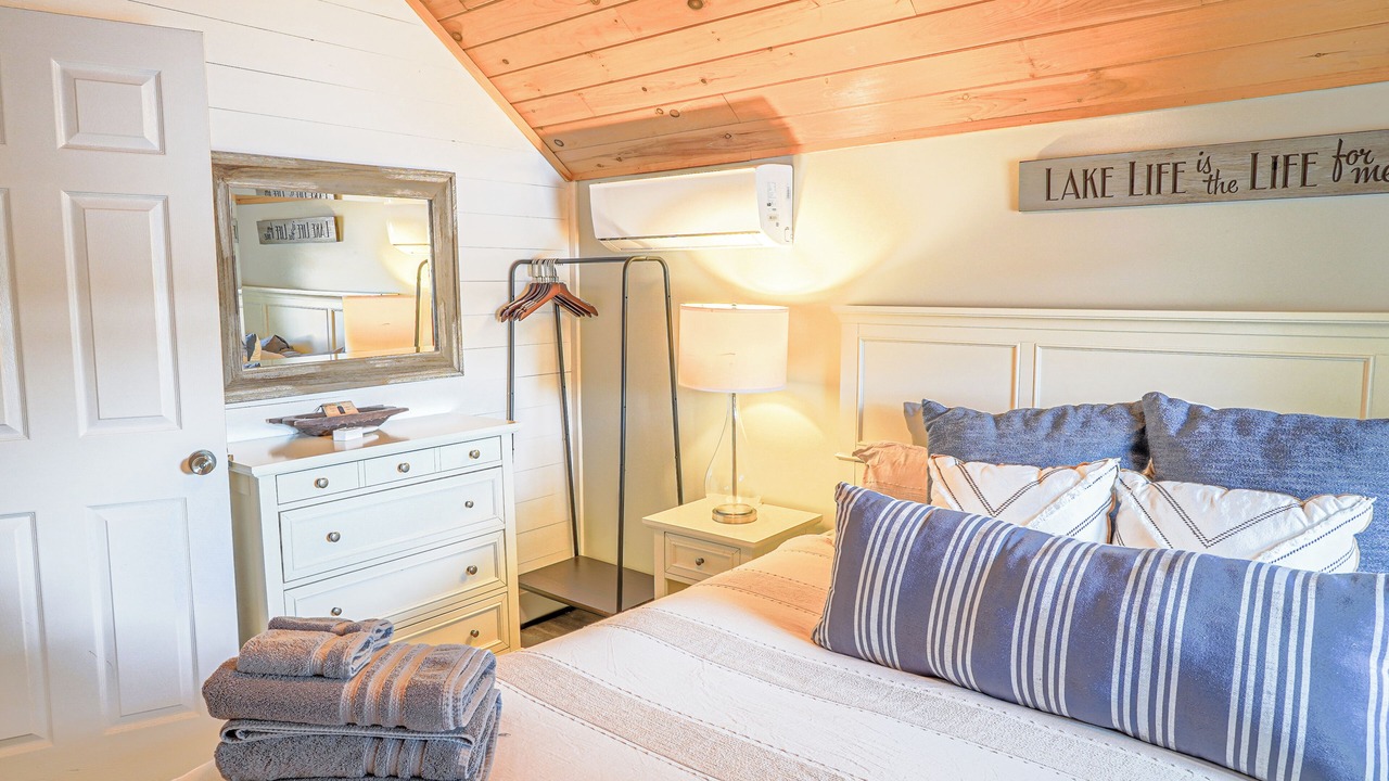 Photo of Bedroom in Fort Ann