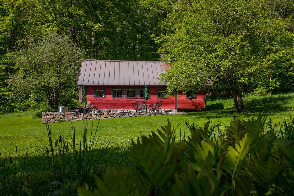 Photo of Outdoor in Barnard