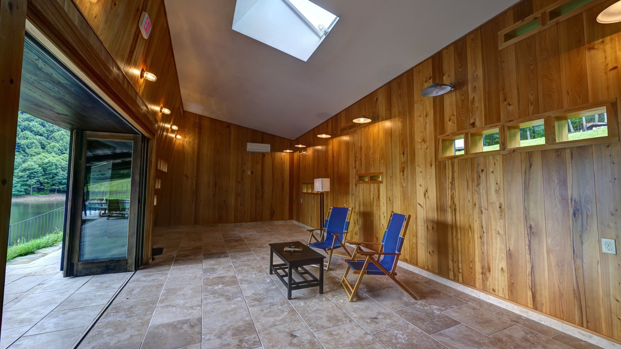 Photo of Outdoor in Meadow Bluff