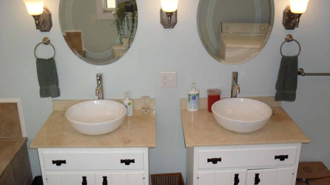 Photo of Bathroom in Valois