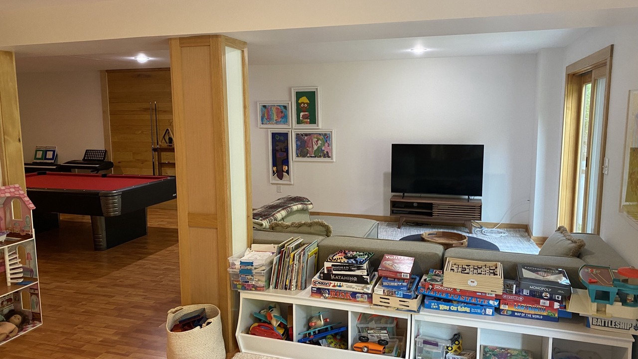 Photo of Bedroom in Hollowville