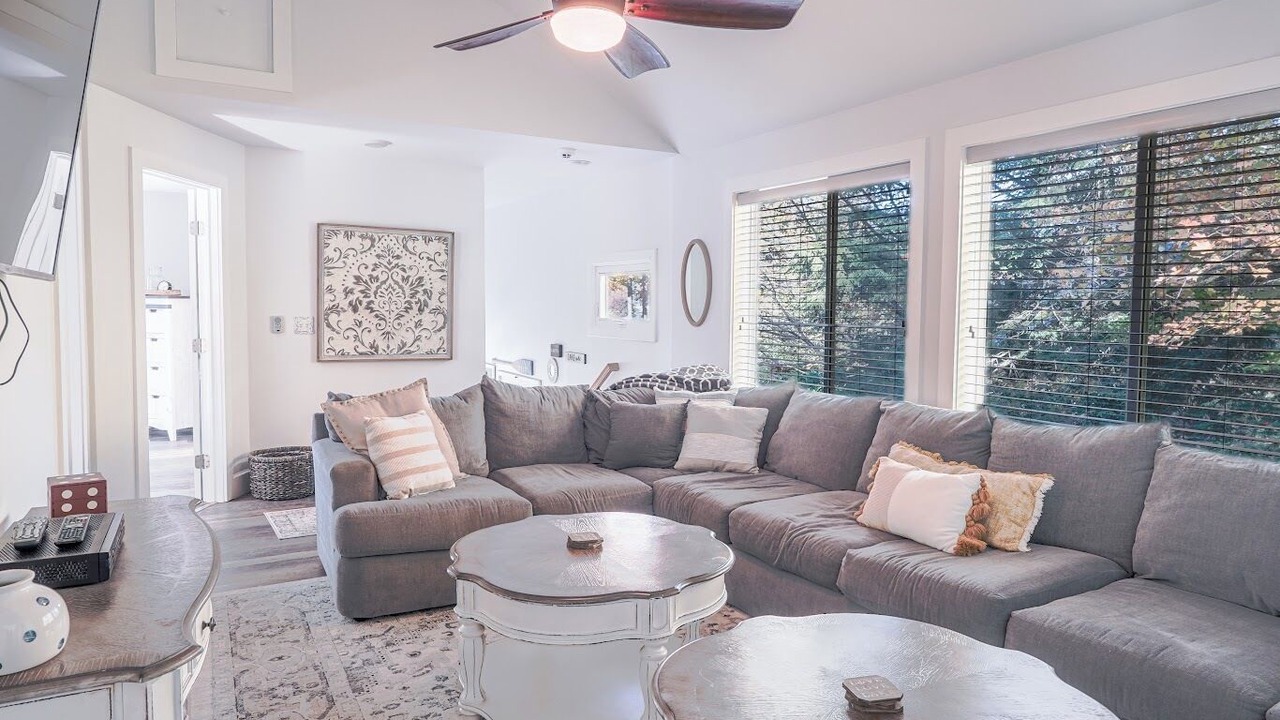 Photo of Livingroom in Fort Ann