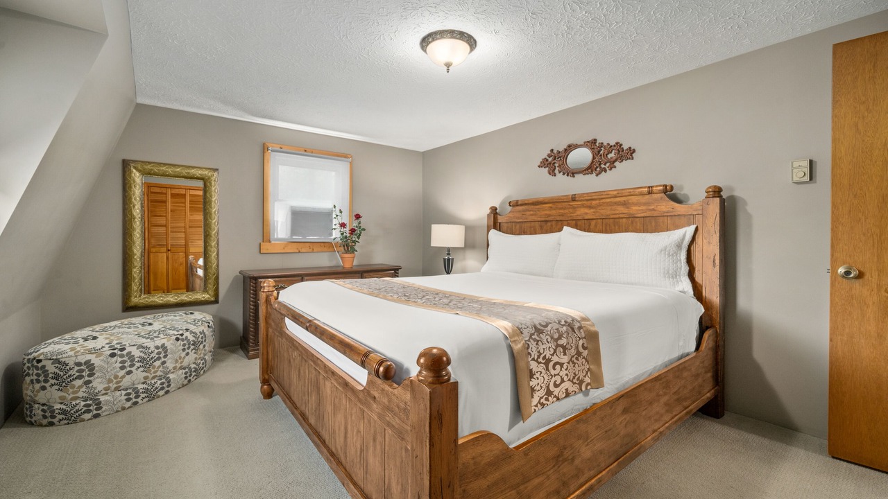 Photo of Bedroom in Logan