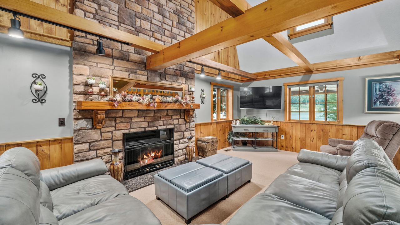 Photo of Livingroom in Logan