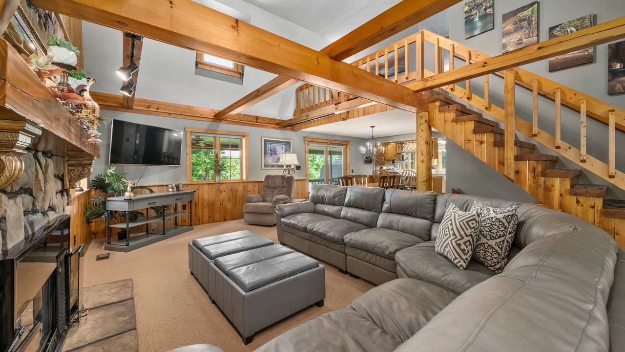Photo of Livingroom in Logan