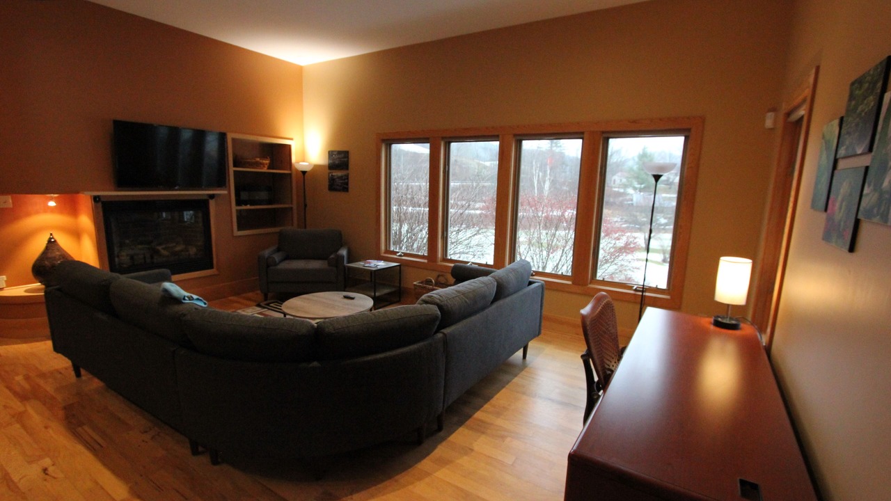 Photo of Livingroom in Bridgewater Corners