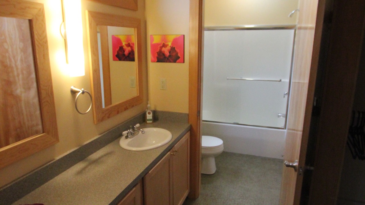 Photo of Bathroom in Bridgewater Corners