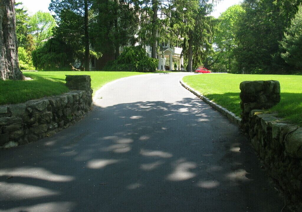 Photo of Others in Darien