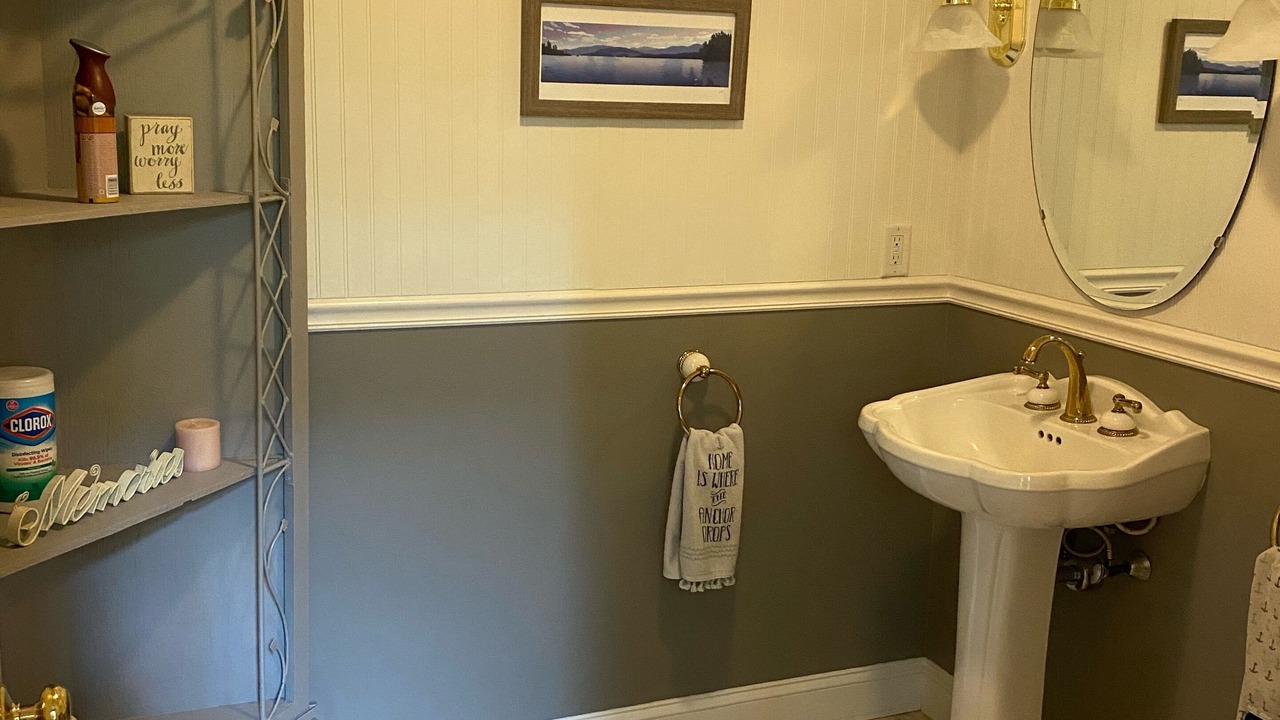 Photo of Bathroom in Moultonborough
