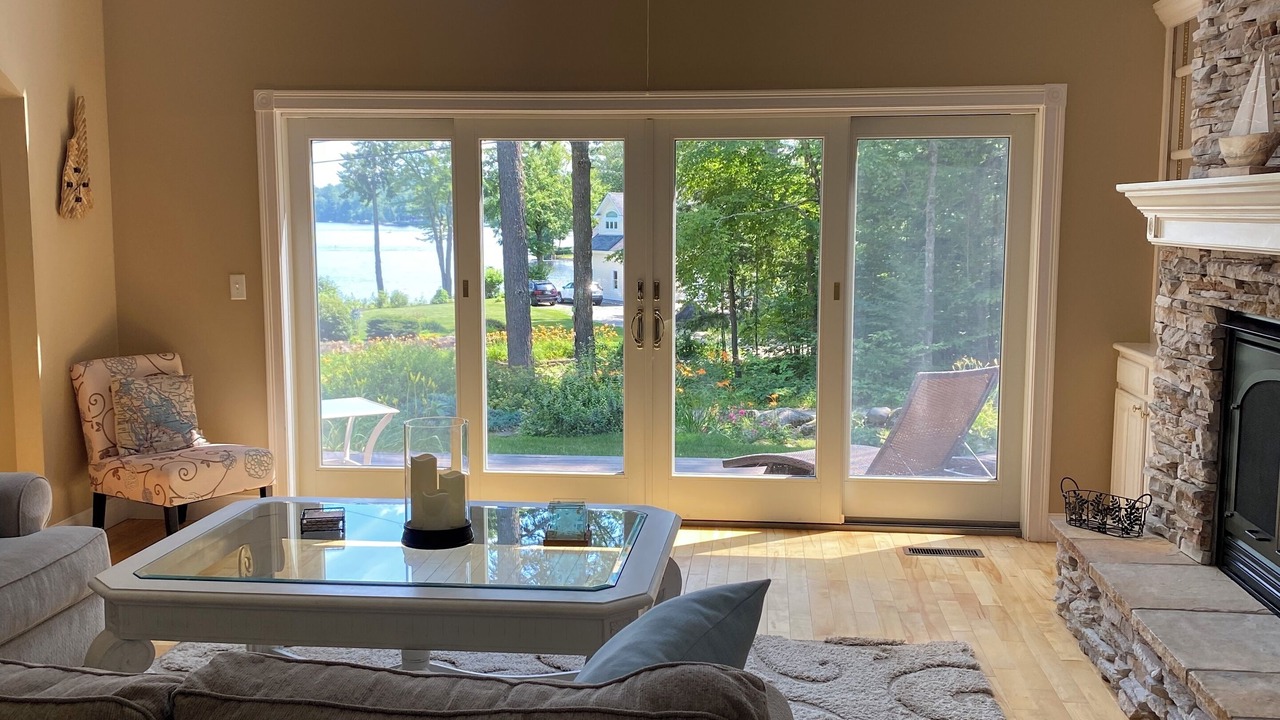 Photo of Livingroom in Moultonborough
