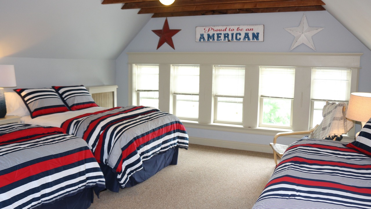 Photo of Bedroom in Wolfeboro