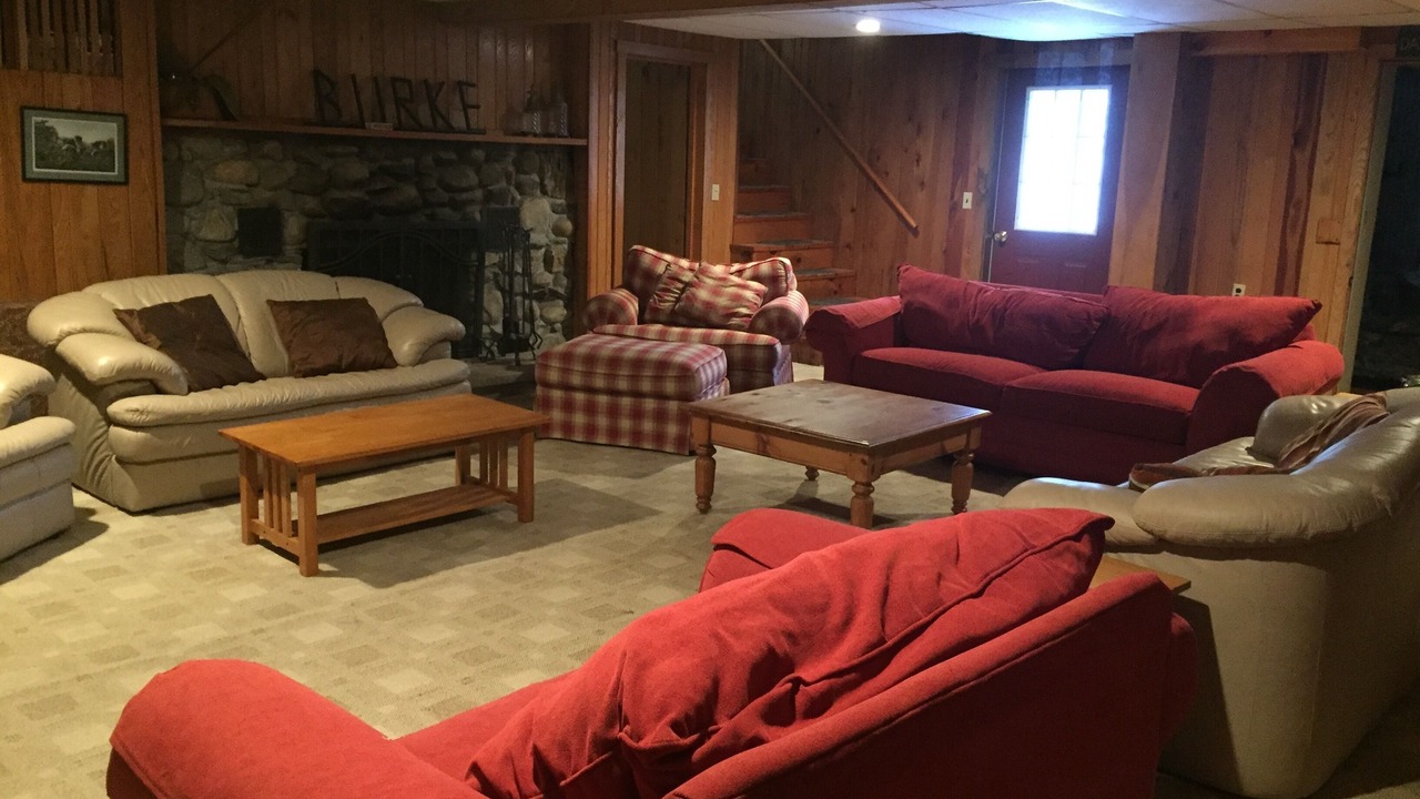 Photo of Livingroom in East Burke