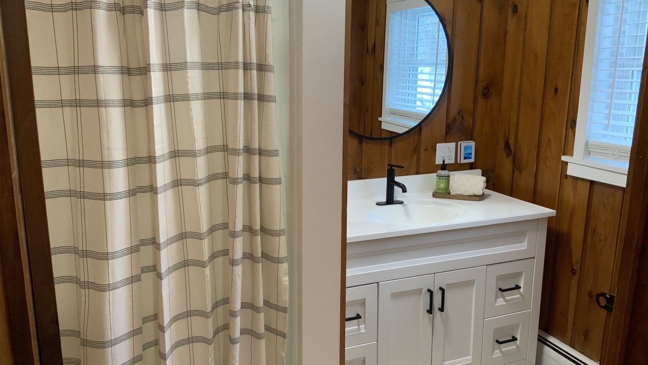 Photo of Bathroom in East Burke