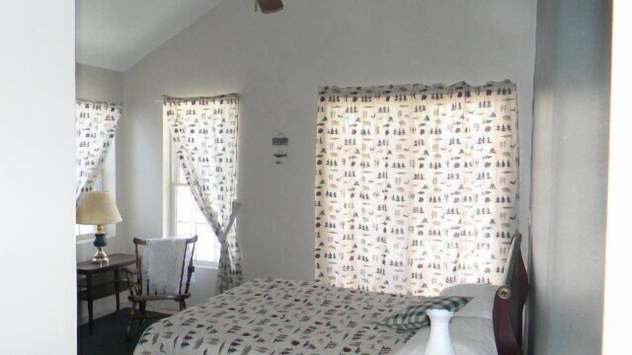 Photo of Bedroom in North River