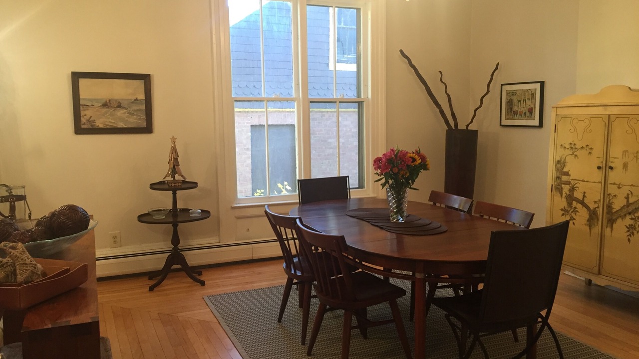 Photo of Livingroom in North Adams