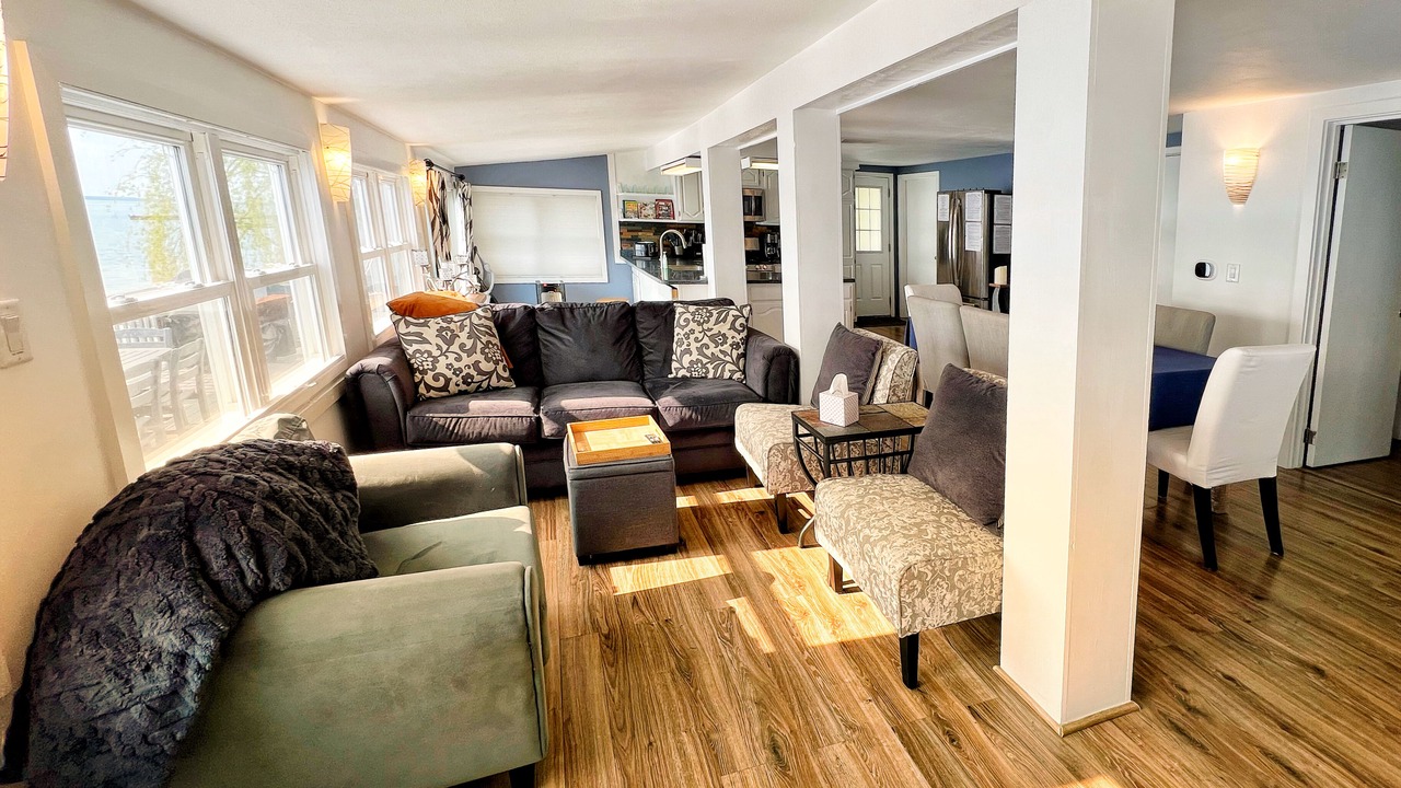 Photo of Livingroom in King Ferry