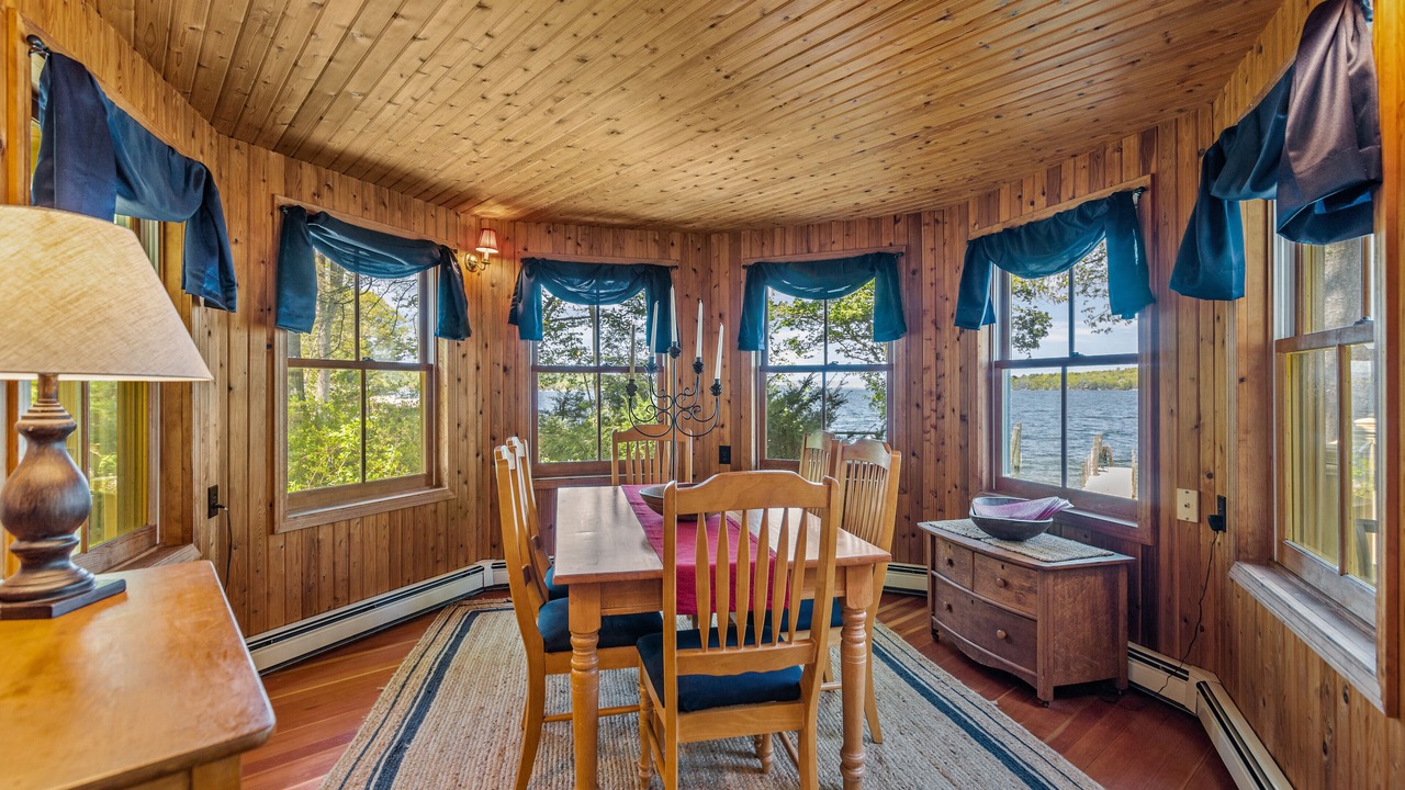 Photo of Bedroom in West Alton