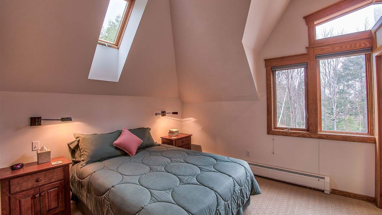 Photo of Bedroom in Stowe Hollow