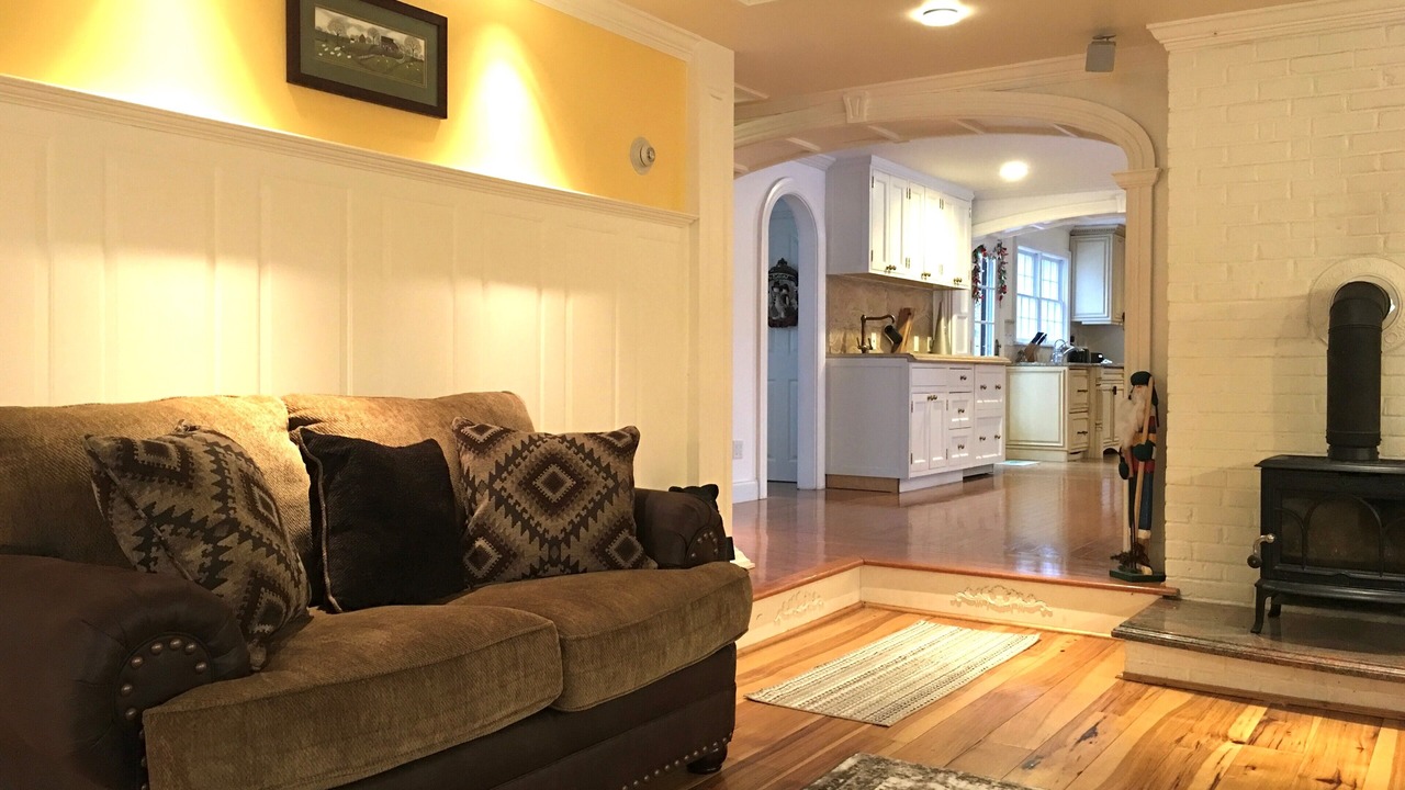 Photo of Livingroom in Manchester Center
