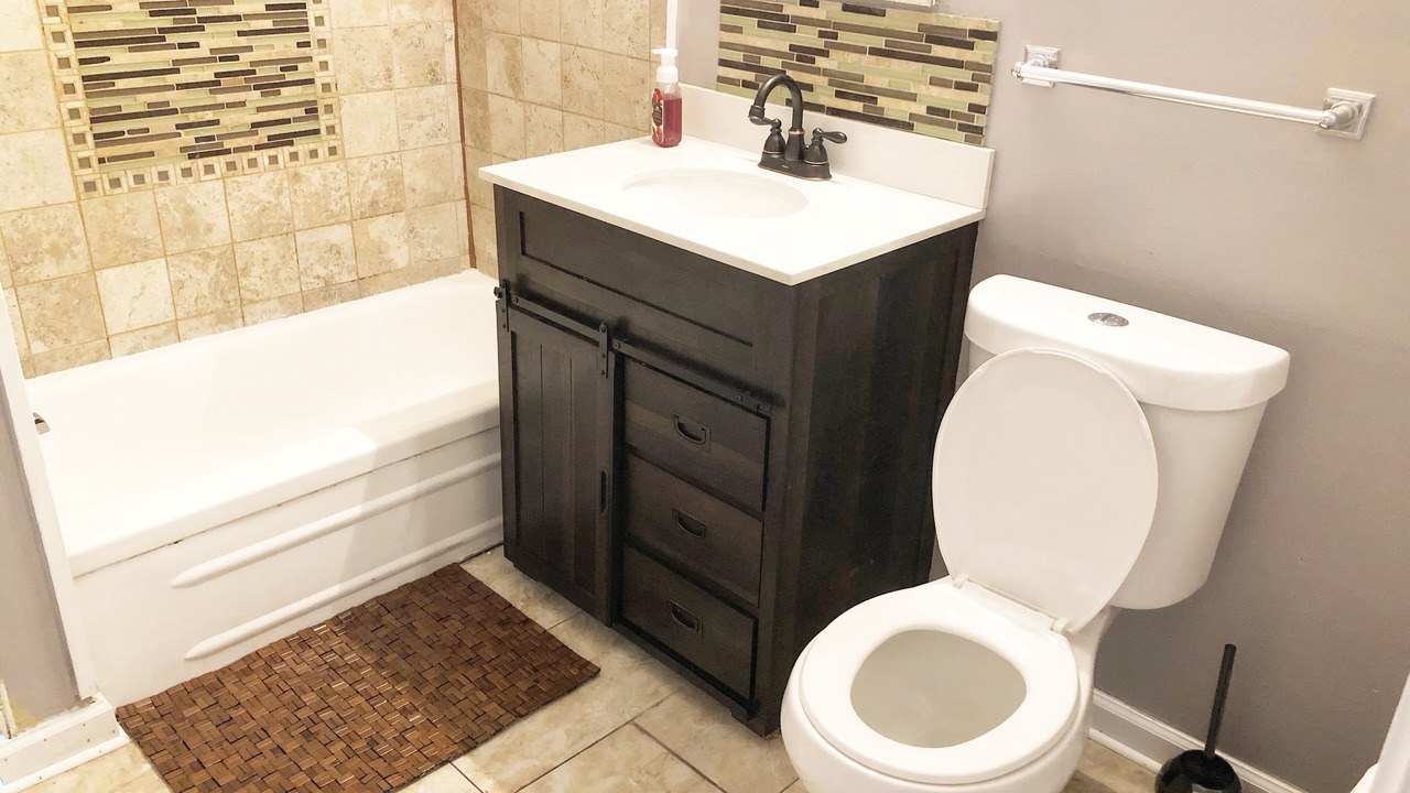 Photo of Bathroom in Front Park