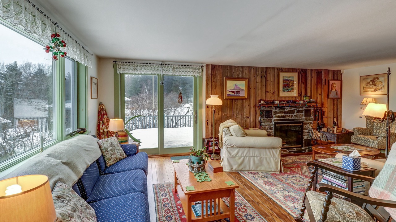 Photo of Livingroom in Mount Holly