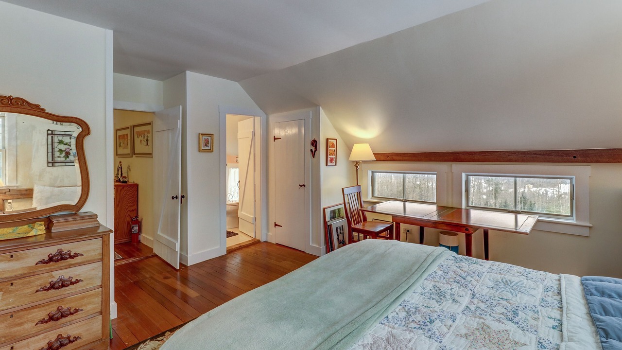 Photo of Bedroom in Mount Holly