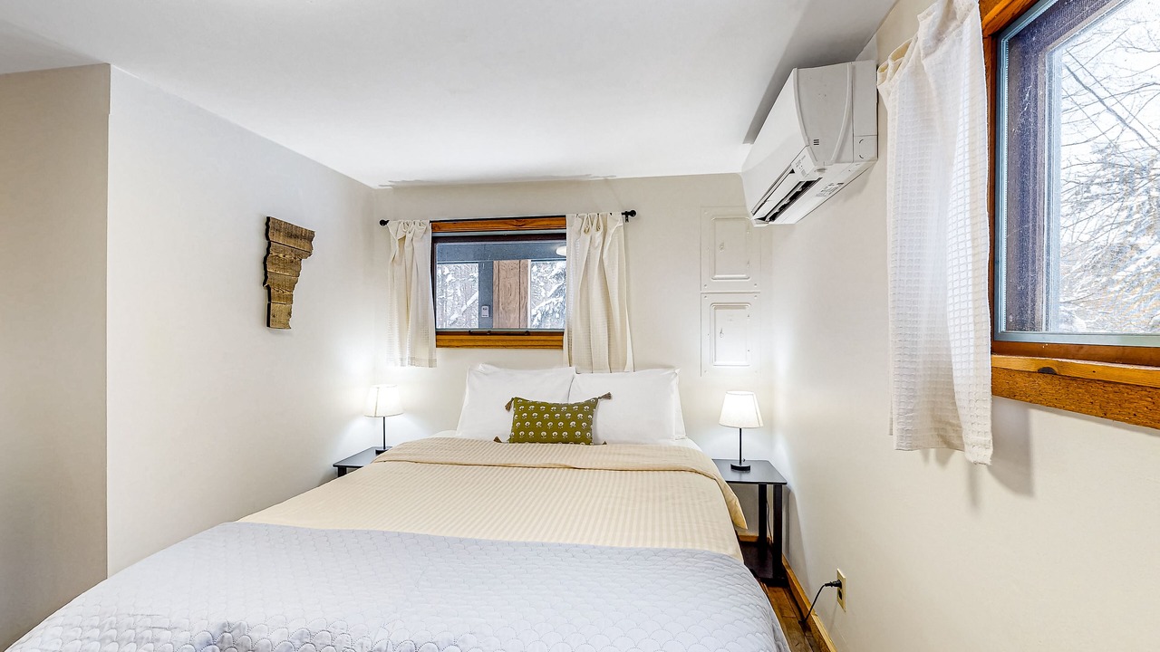 Photo of Bedroom in Warren