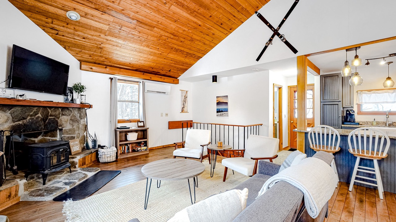 Photo of Livingroom in Warren