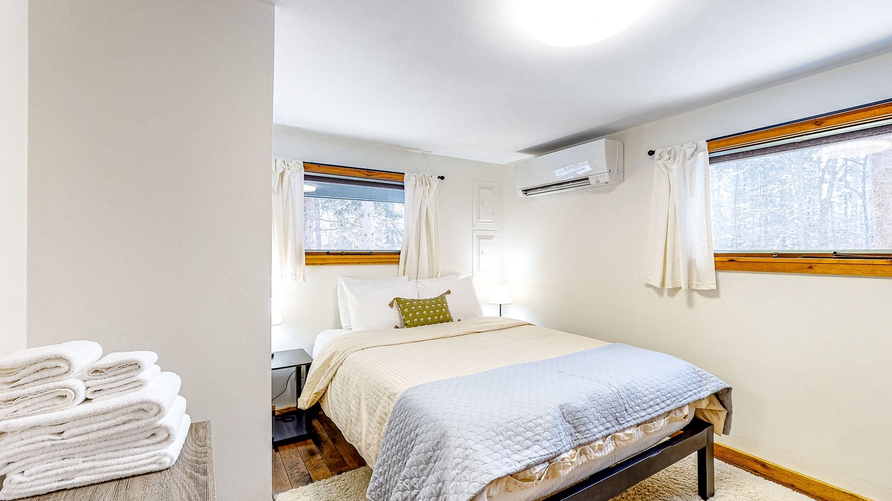 Photo of Bedroom in Warren