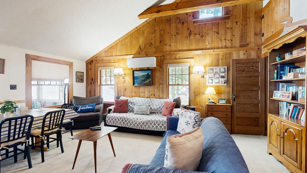 Photo of Livingroom in Freedom