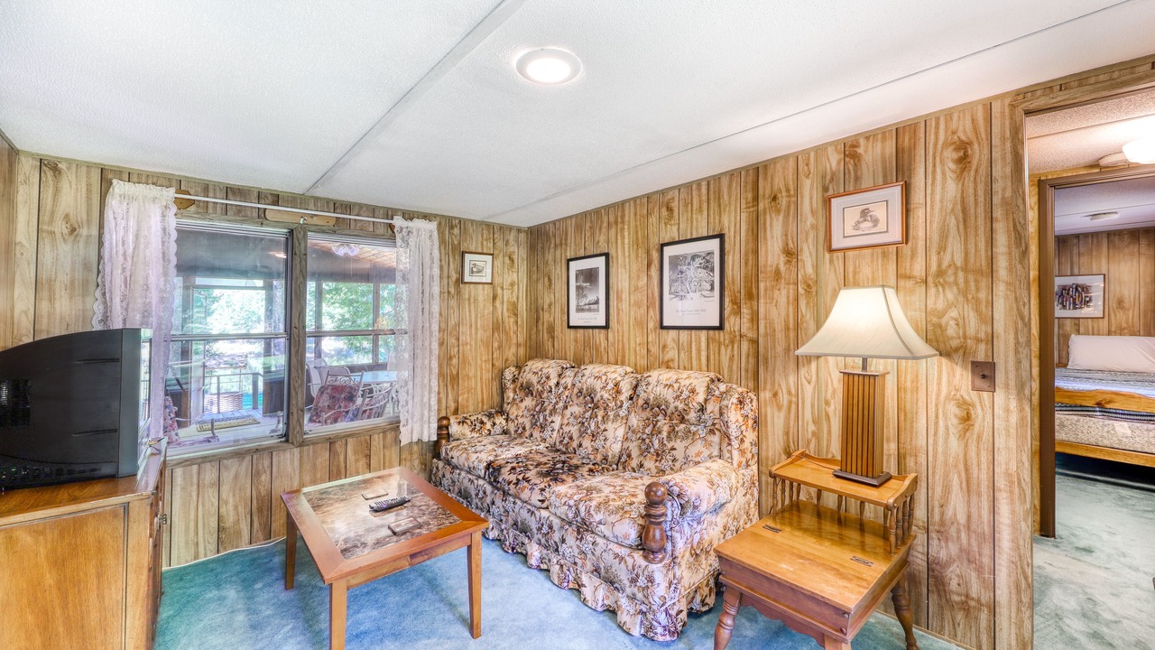 Photo of Livingroom in Brant Lake