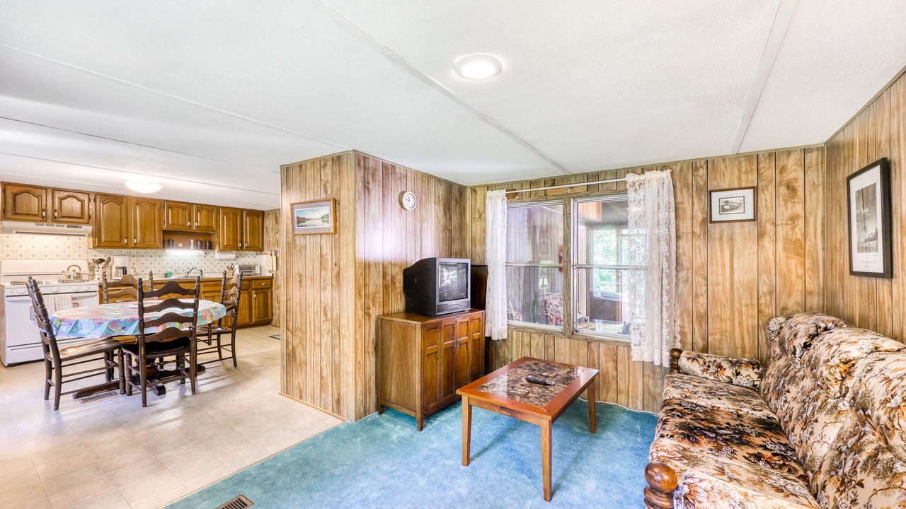Photo of Livingroom in Brant Lake