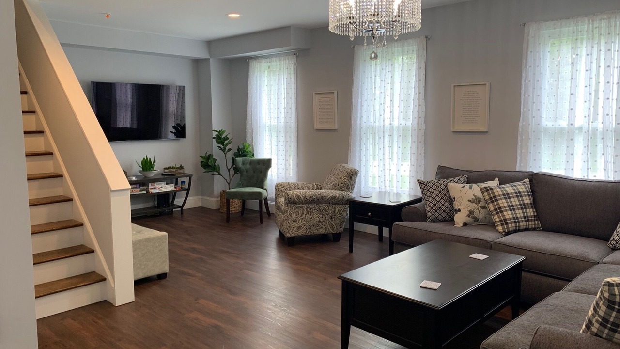 Photo of Livingroom in Oneonta