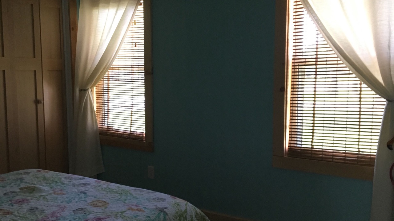 Photo of Bedroom in Lake Erie Beach