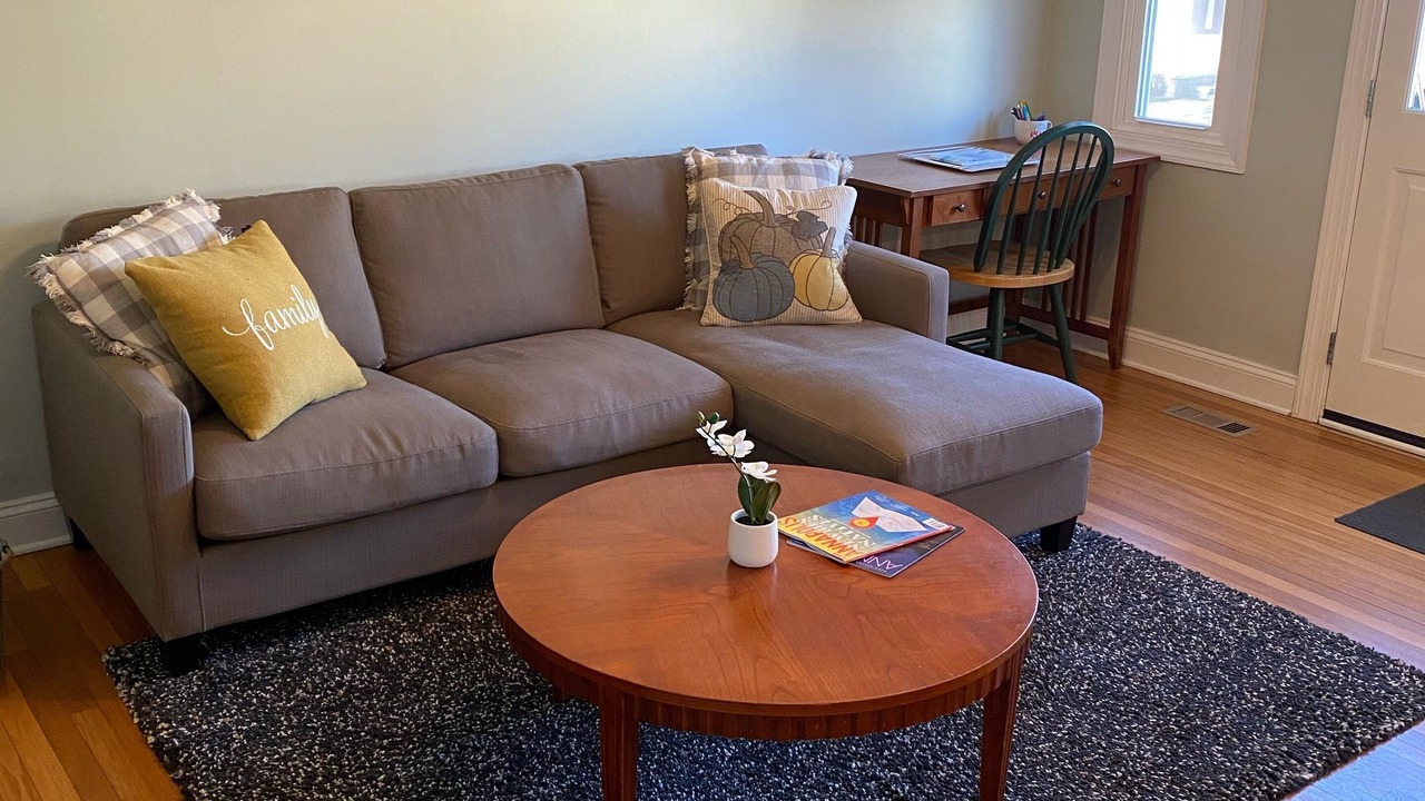 Photo of Livingroom in Oyster Harbor