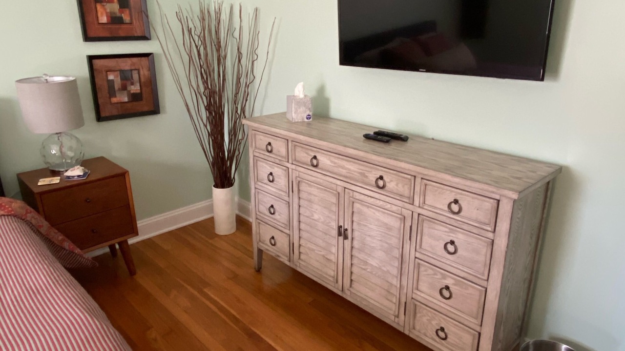 Photo of Bedroom in Oyster Harbor