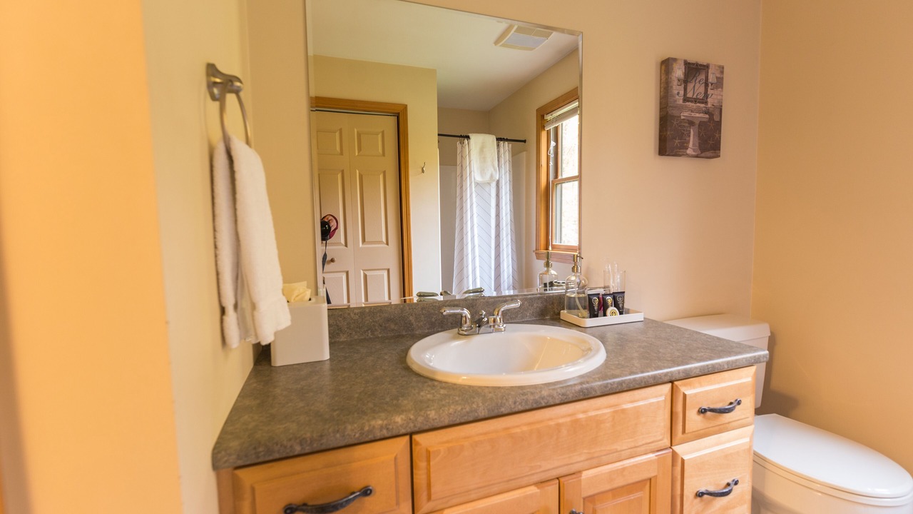 Photo of Bathroom in Jay
