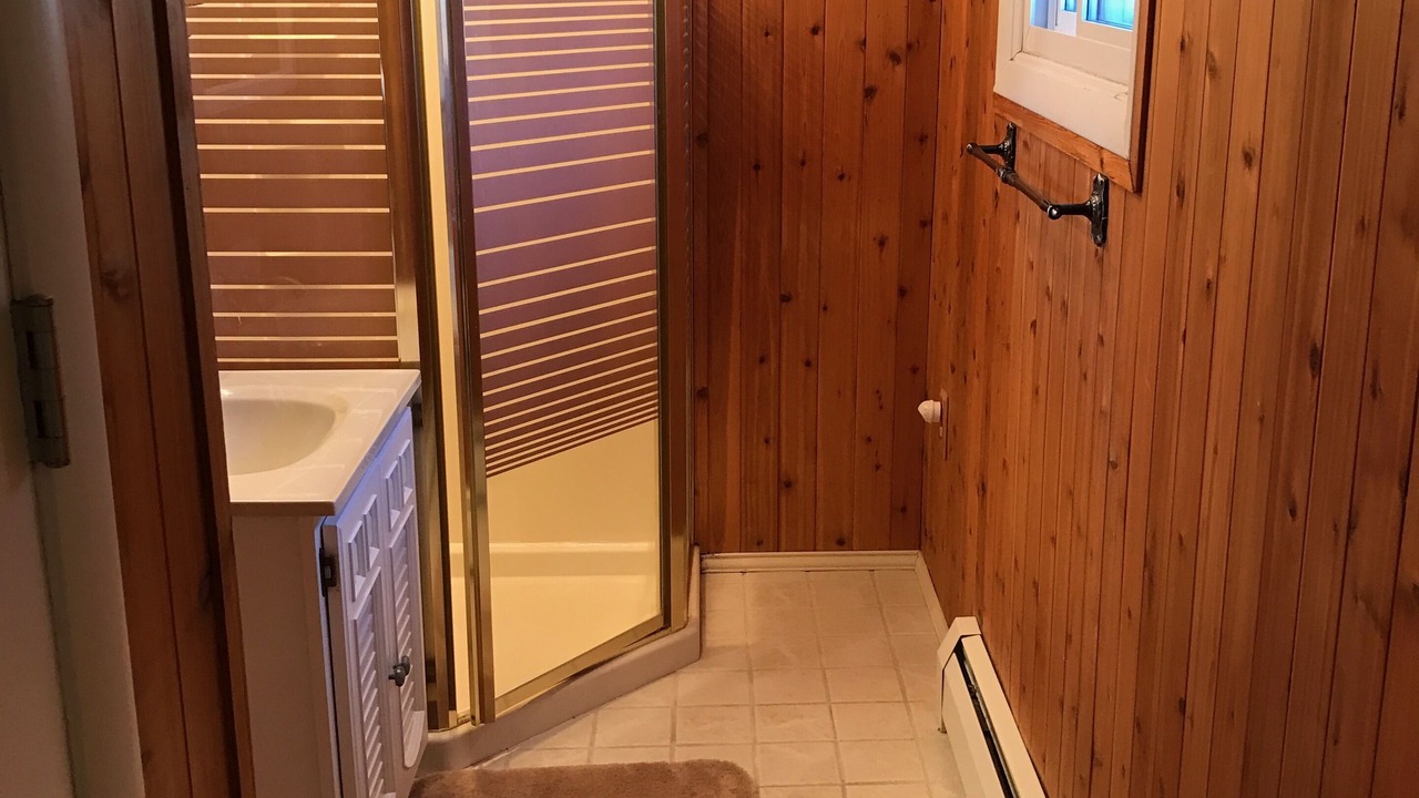 Photo of Bathroom in Melrose Park