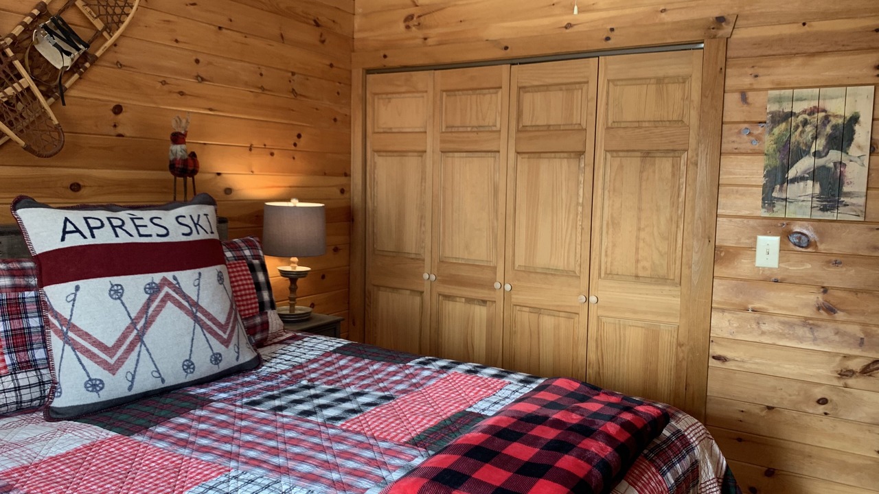 Photo of Bedroom in Blue Mountain Lake