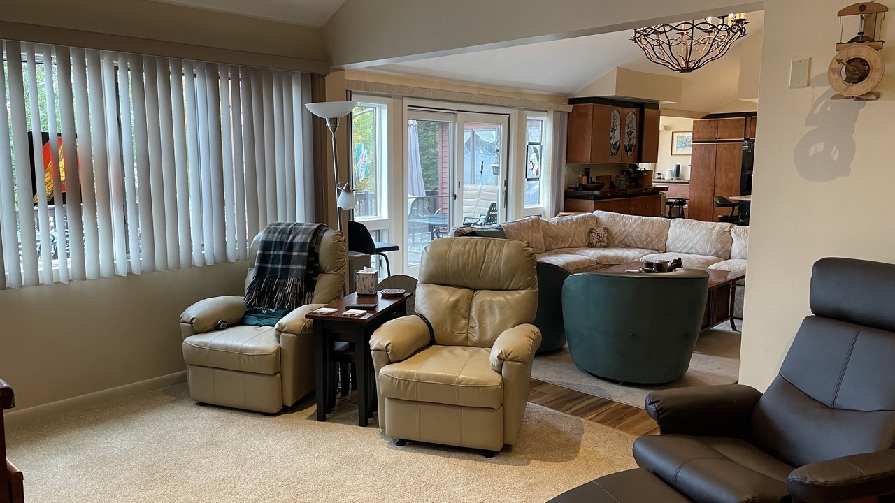 Photo of Bedroom in Newport Center