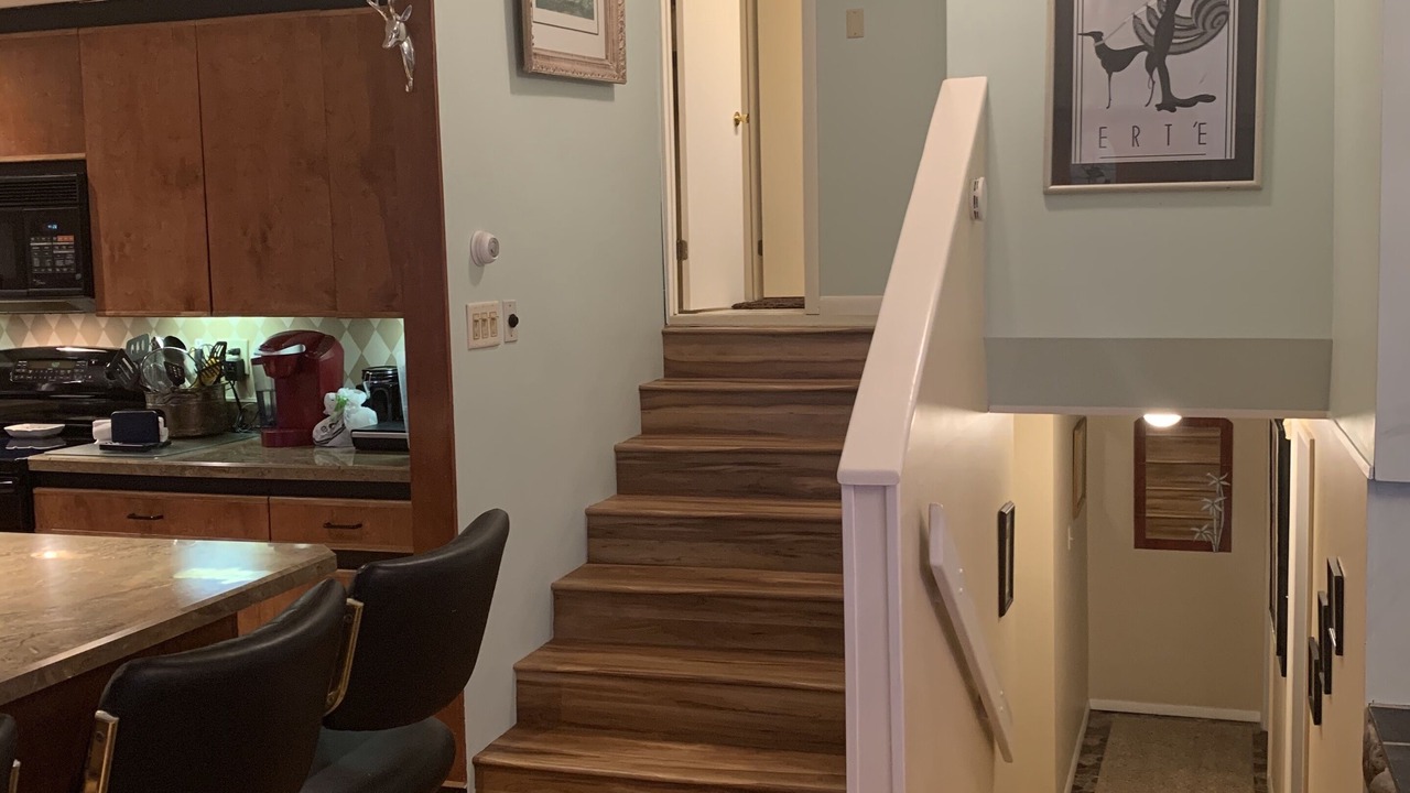 Photo of Bedroom in Newport Center