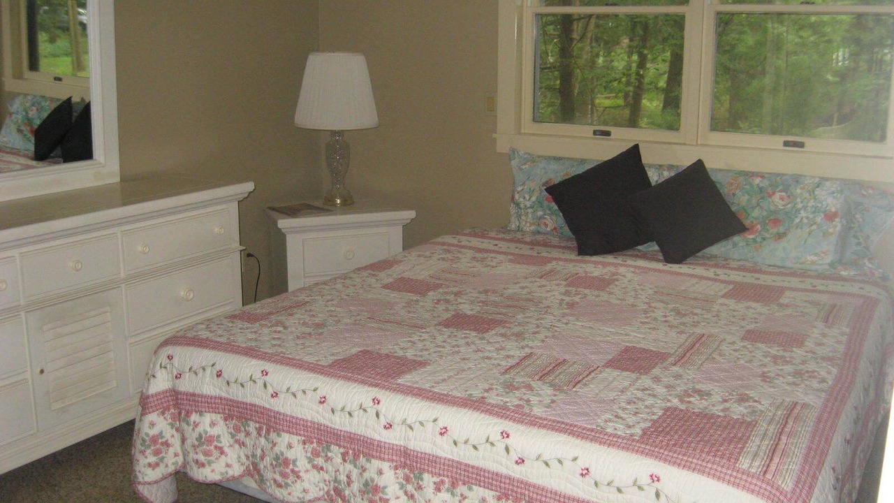 Photo of Bedroom in Poultney
