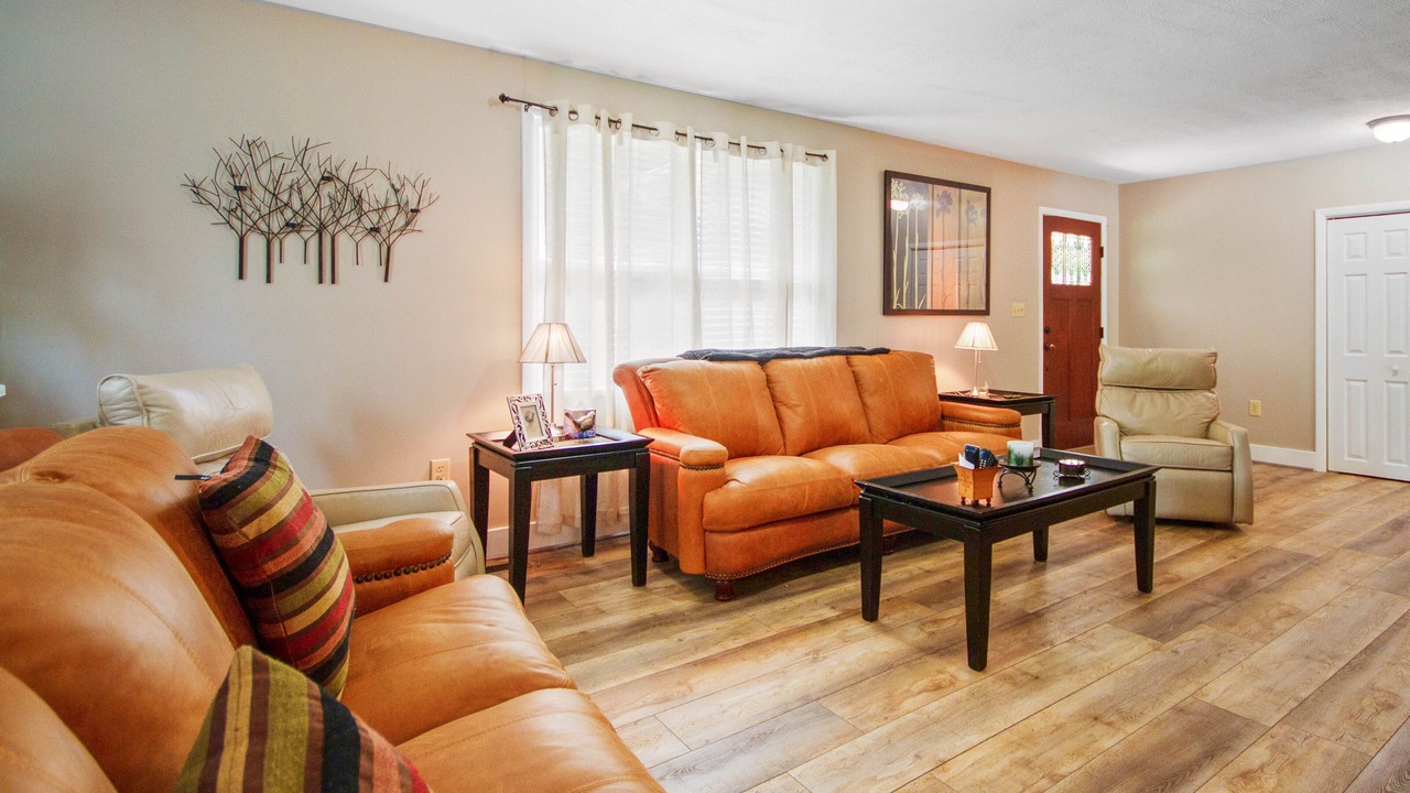 Photo of Livingroom in Staffordsville