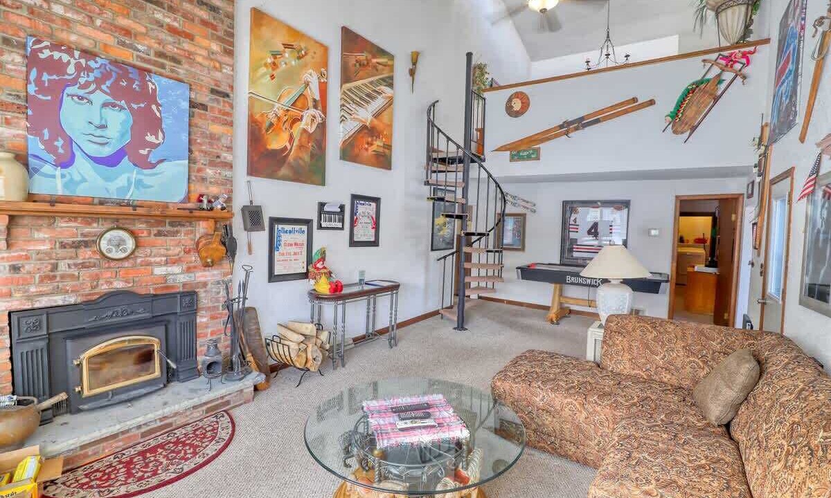 Photo of Livingroom in Little Valley
