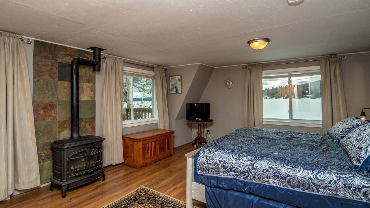 Photo of Bedroom in Lunenburg