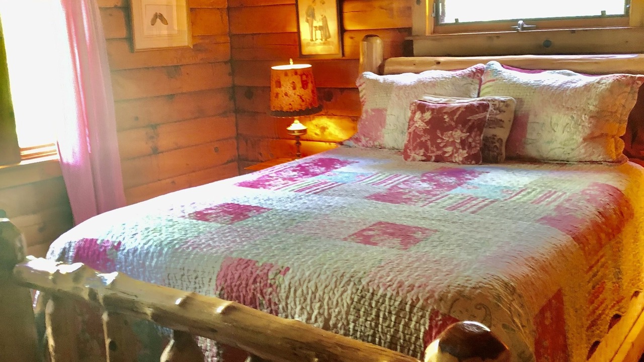 Photo of Bedroom in Phoenicia