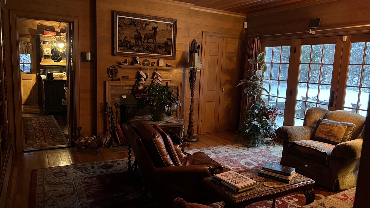 Photo of Livingroom in Tupper Lake